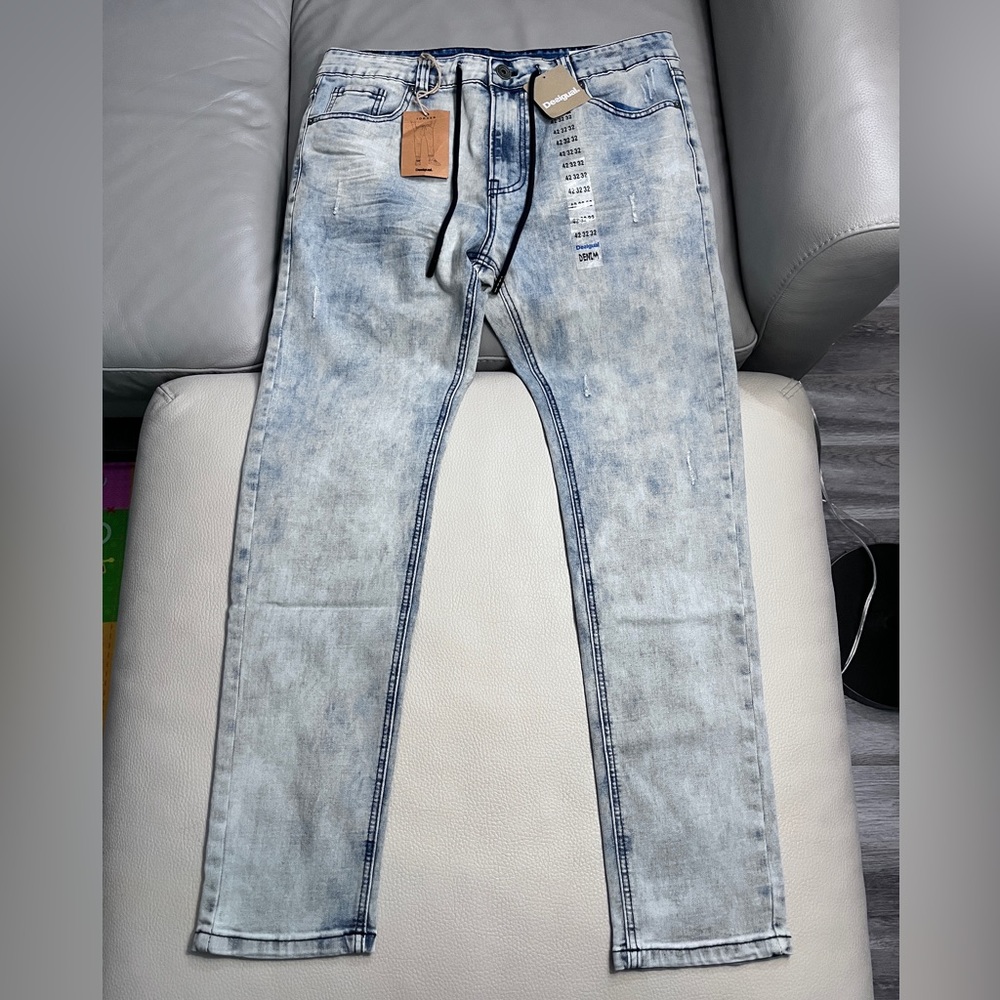 NWT - Desigual Men’s Jogger Jeans - Size 32